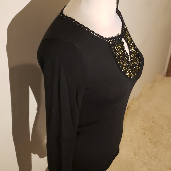 TOP Size Small - Picture 7 of 16